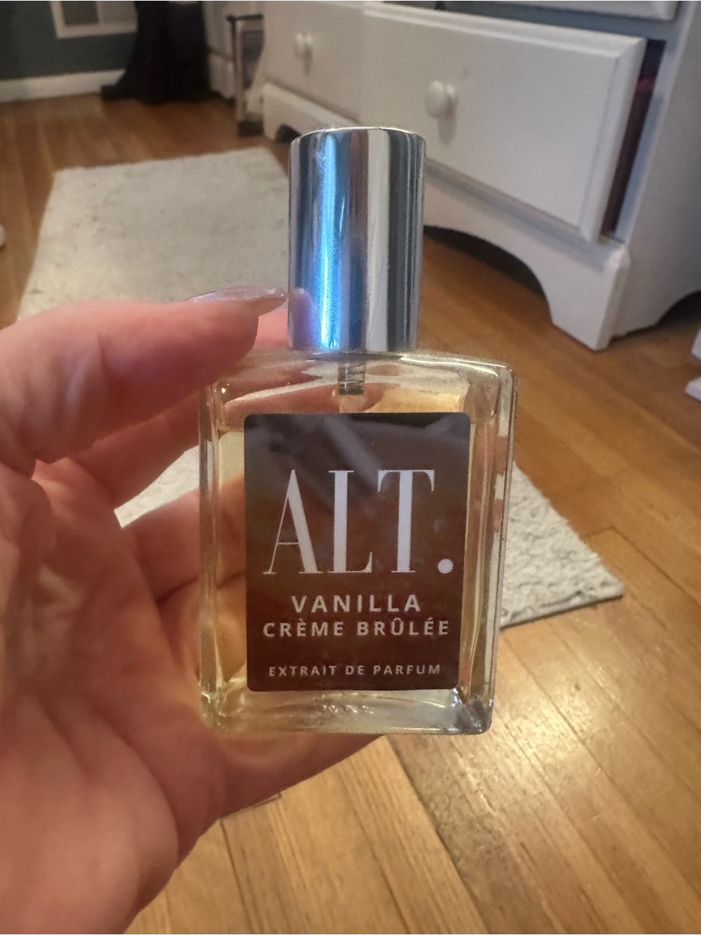 Vanilla Crème Brûlée Extrait de Parfum — Vanilla Fragrance. -Full Bottle